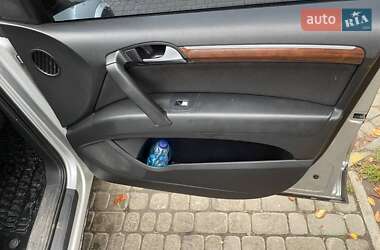 Внедорожник / Кроссовер Audi Q7 2006 в 