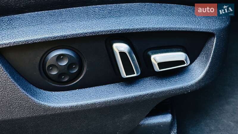 Внедорожник / Кроссовер Audi Q7 2015 в Киеве фото 50 Внедорожник / Кроссовер Audi Q7 2015 в Киеве