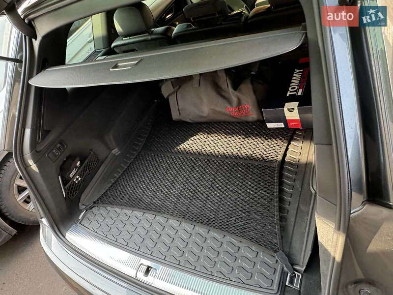 Внедорожник / Кроссовер Audi Q7 2015 в Полтаве