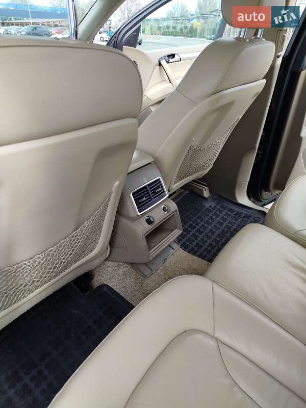 Внедорожник / Кроссовер Audi Q7 2006 в Днепре фото 46 Внедорожник / Кроссовер Audi Q7 2006 в Днепре