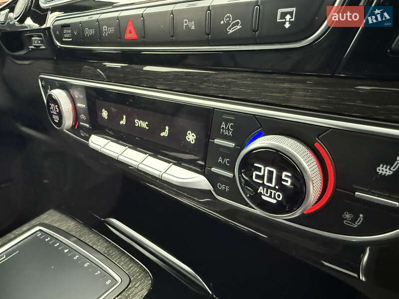 Позашляховик / Кросовер Audi Q7 2016 в Полтаві