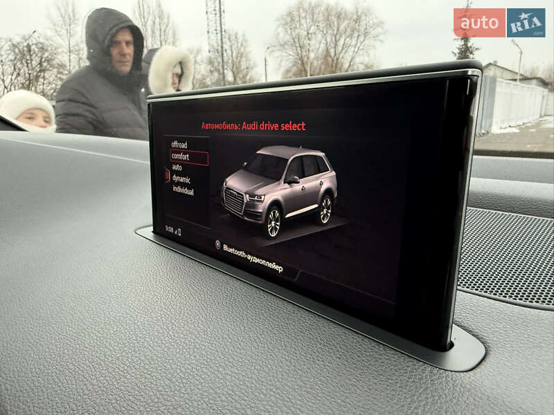 Позашляховик / Кросовер Audi Q7 2016 в Полтаві