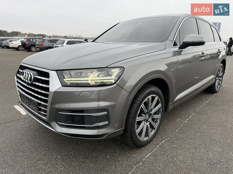 Позашляховик / Кросовер Audi Q7 2016 в Полтаві