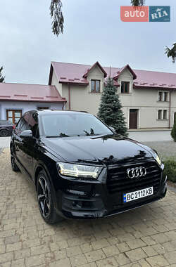 Позашляховик / Кросовер Audi Q7 2019 в 