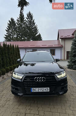 Позашляховик / Кросовер Audi Q7 2019 в 