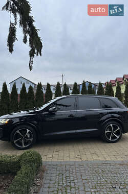 Позашляховик / Кросовер Audi Q7 2019 в 