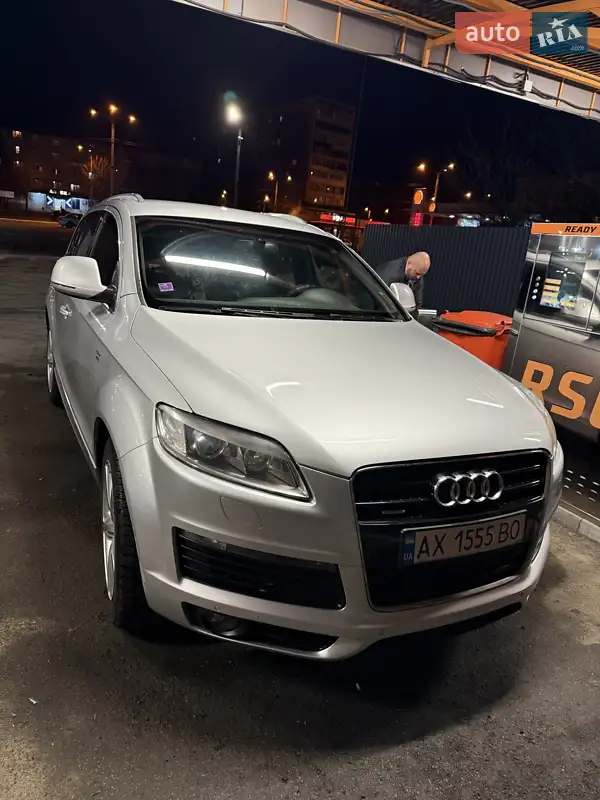 Audi Q7