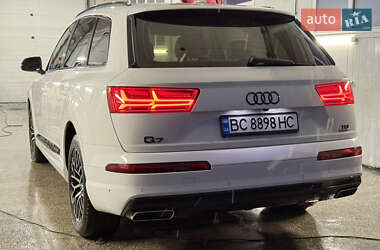 Позашляховик / Кросовер Audi Q7 2016 в Львові