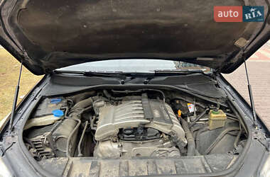 Внедорожник / Кроссовер Audi Q7 2006 в 