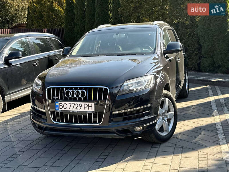 Внедорожник / Кроссовер Audi Q7 2012 в 