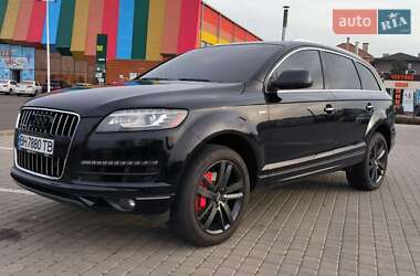 Внедорожник / Кроссовер Audi Q7 2014 в 