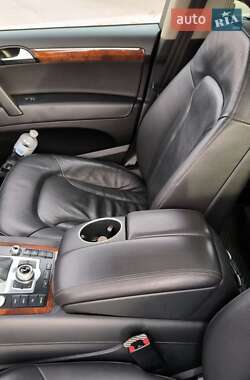 Внедорожник / Кроссовер Audi Q7 2014 в 