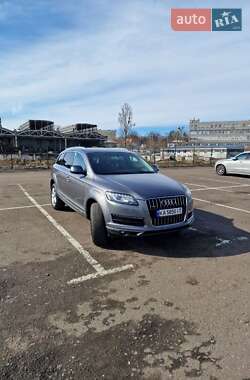 Позашляховик / Кросовер Audi Q7 2013 в 