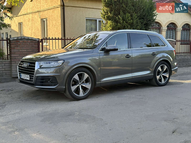 Audi Q7 2015