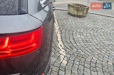 Внедорожник / Кроссовер Audi Q7 2015 в 