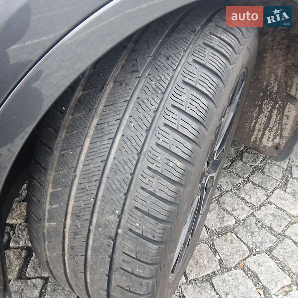 Внедорожник / Кроссовер Audi Q7 2015 в Кривом Роге
