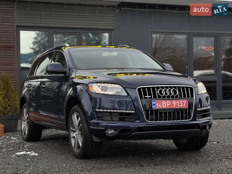 Внедорожник / Кроссовер Audi Q7 2012 в 