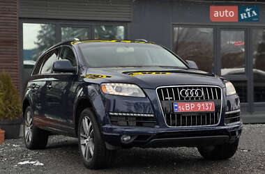 Внедорожник / Кроссовер Audi Q7 2012 в 