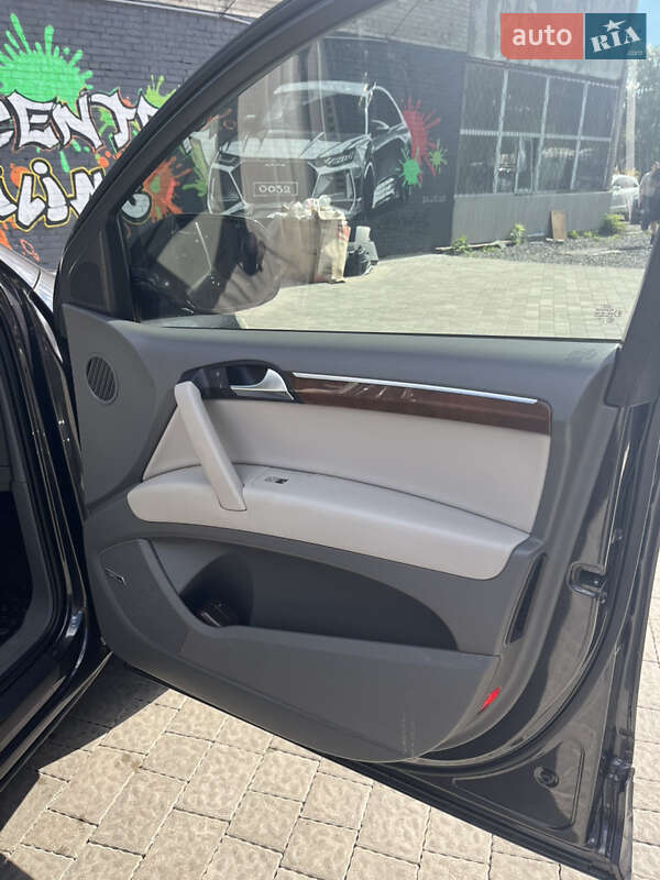 Внедорожник / Кроссовер Audi Q7 2010 в Львове фото 10 Внедорожник / Кроссовер Audi Q7 2010 в Львове