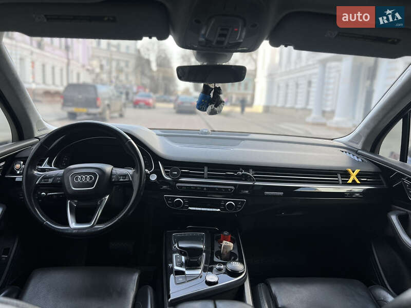 Внедорожник / Кроссовер Audi Q7 2015 в Сумах