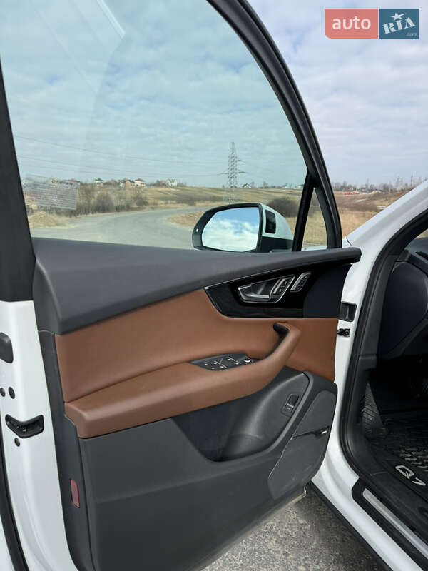 Внедорожник / Кроссовер Audi Q7 2019 в Трускавце