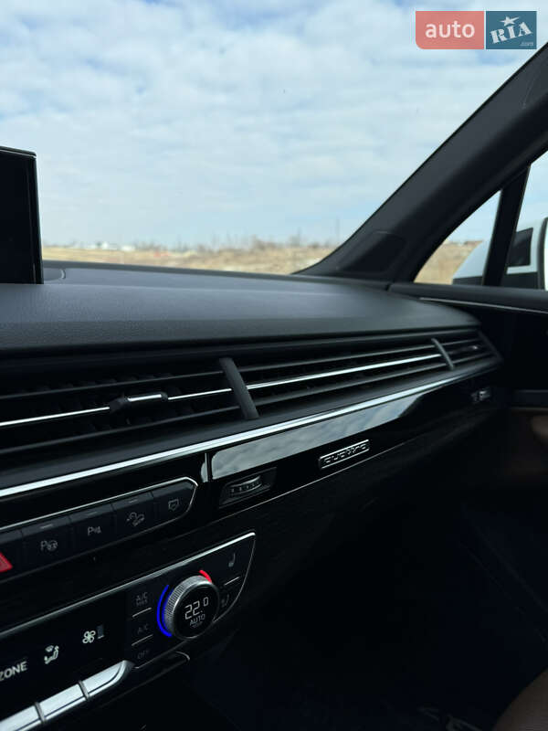 Внедорожник / Кроссовер Audi Q7 2019 в Трускавце