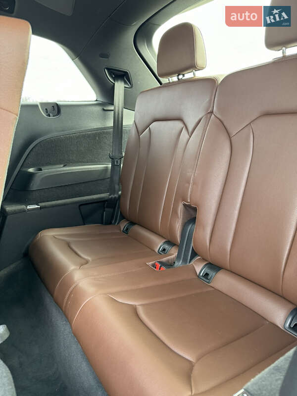 Внедорожник / Кроссовер Audi Q7 2019 в Трускавце