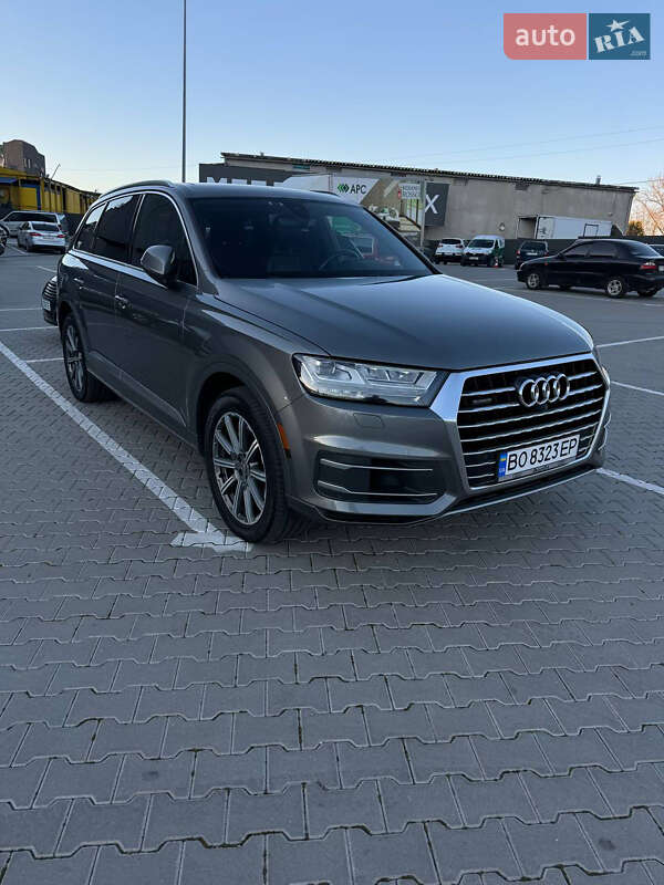 Позашляховик / Кросовер Audi Q7 2016 в Тернополі