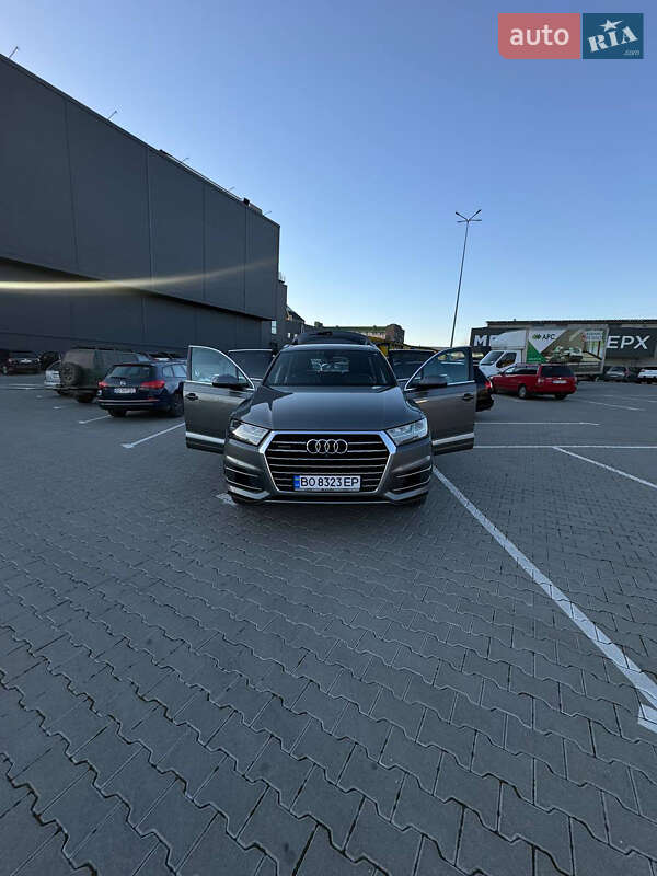Позашляховик / Кросовер Audi Q7 2016 в Тернополі
