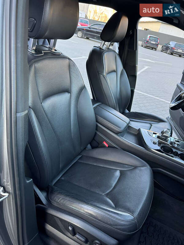 Позашляховик / Кросовер Audi Q7 2016 в Тернополі
