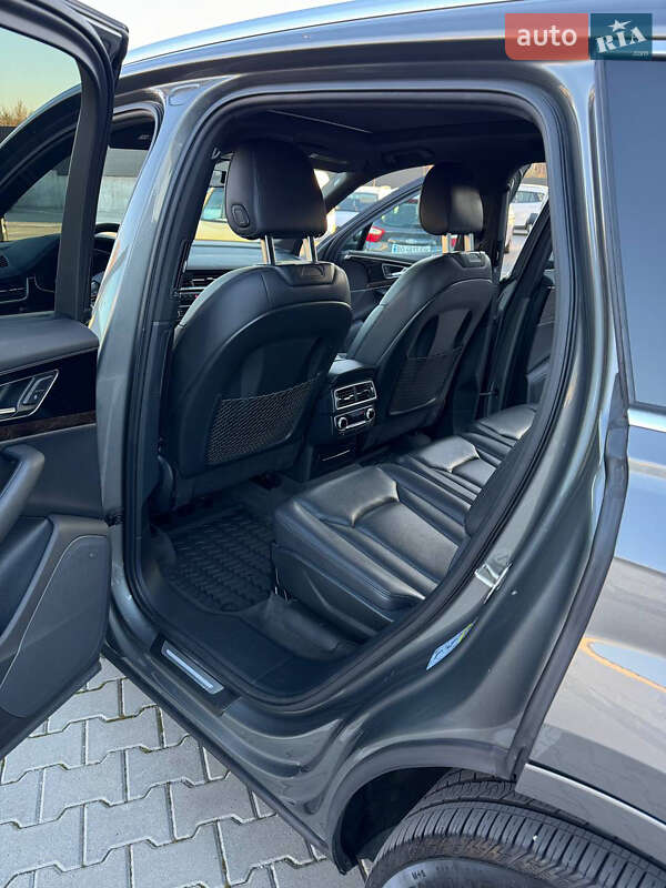 Позашляховик / Кросовер Audi Q7 2016 в Тернополі