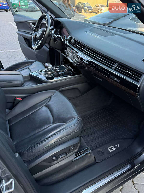 Позашляховик / Кросовер Audi Q7 2016 в Тернополі
