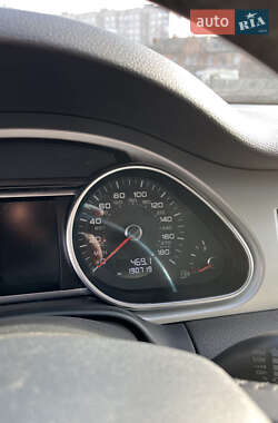 Внедорожник / Кроссовер Audi Q7 2012 в 