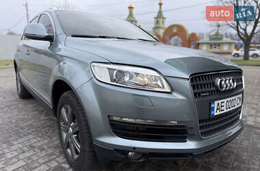 Внедорожник / Кроссовер Audi Q7 2006 в Днепре