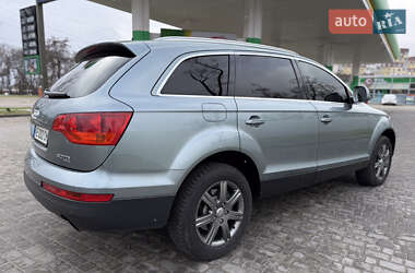 Внедорожник / Кроссовер Audi Q7 2006 в Днепре