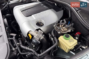 Внедорожник / Кроссовер Audi Q7 2006 в 