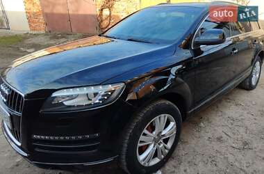 Внедорожник / Кроссовер Audi Q7 2010 в 