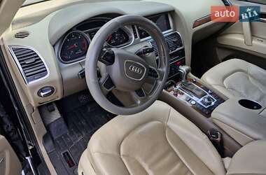 Внедорожник / Кроссовер Audi Q7 2012 в 