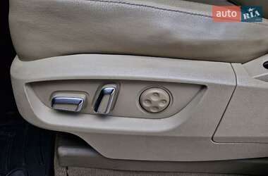 Внедорожник / Кроссовер Audi Q7 2012 в 