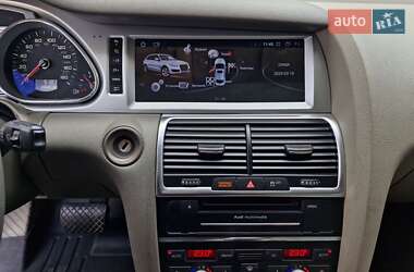 Внедорожник / Кроссовер Audi Q7 2012 в 