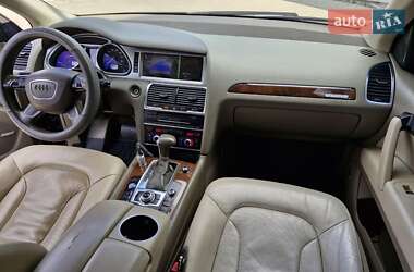 Внедорожник / Кроссовер Audi Q7 2012 в 