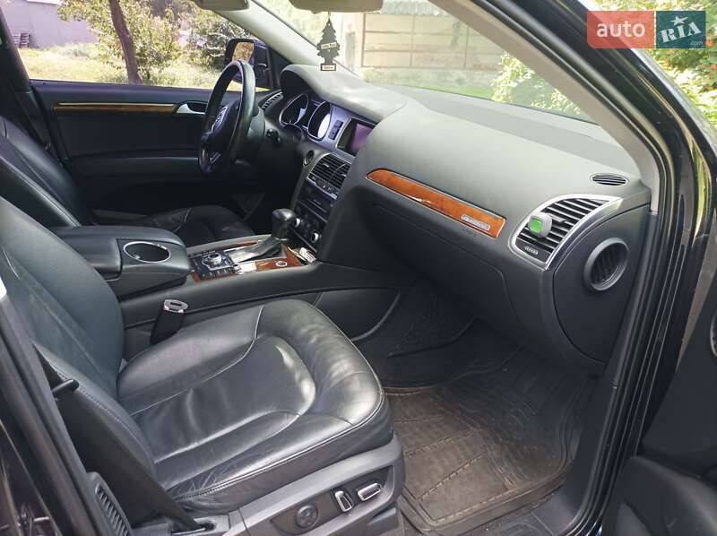 Внедорожник / Кроссовер Audi Q7 2012 в Вышгороде