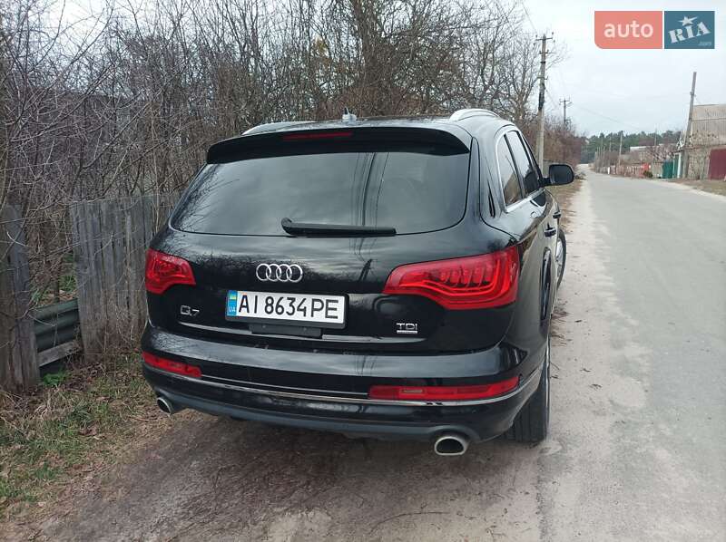 Внедорожник / Кроссовер Audi Q7 2012 в Вышгороде