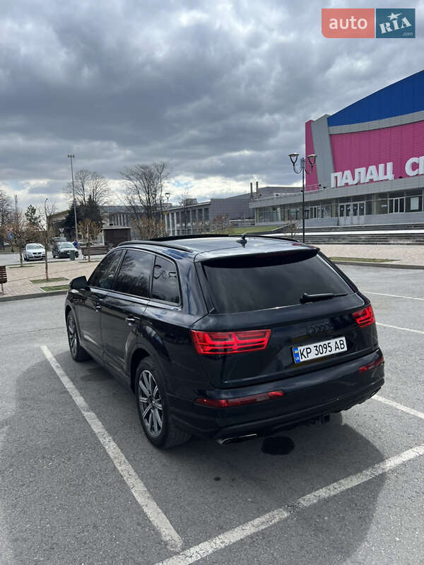 Внедорожник / Кроссовер Audi Q7 2016 в Запорожье