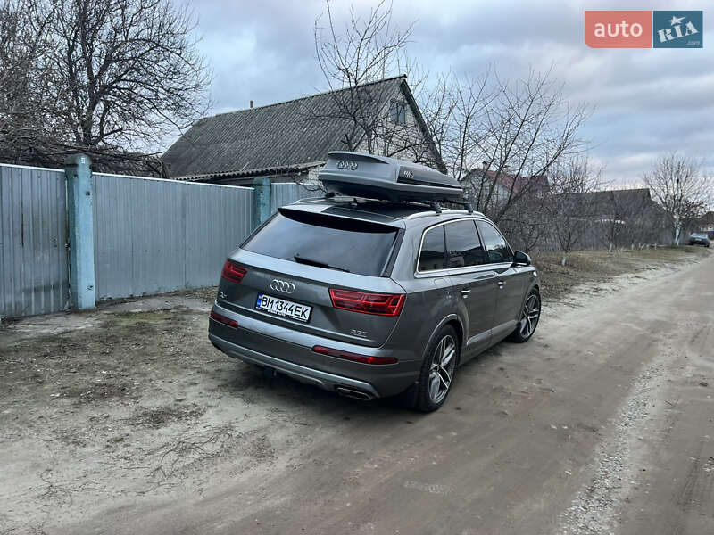 Внедорожник / Кроссовер Audi Q7 2015 в Сумах