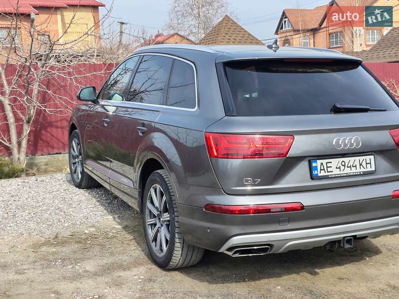 Позашляховик / Кросовер Audi Q7 2018 в Дніпрі фото 3 Позашляховик / Кросовер Audi Q7 2018 в Дніпрі