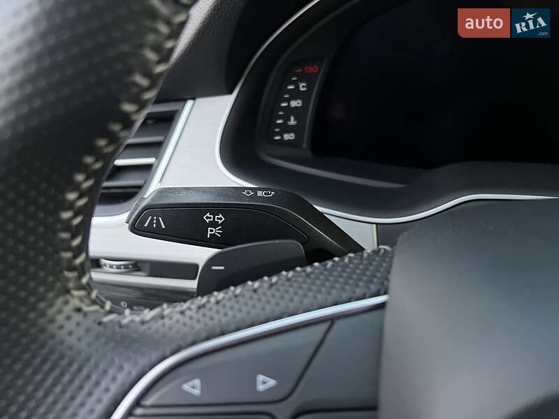 Внедорожник / Кроссовер Audi Q7 2015 в Ровно