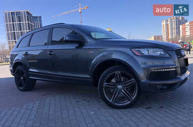 Внедорожник / Кроссовер Audi Q7 2014 в 
