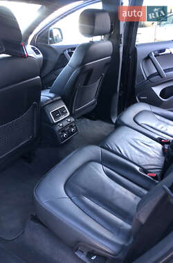 Внедорожник / Кроссовер Audi Q7 2014 в 