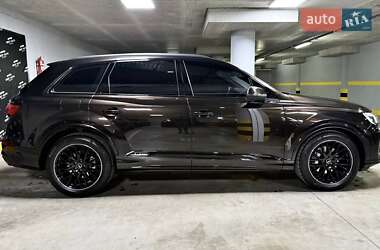 Внедорожник / Кроссовер Audi Q7 2024 в 